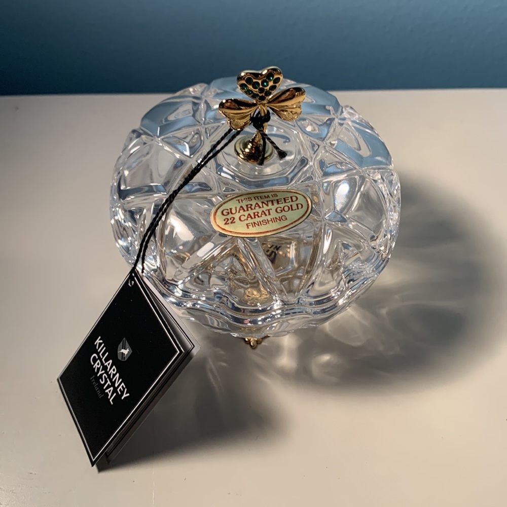 Shamrock jewelry holder